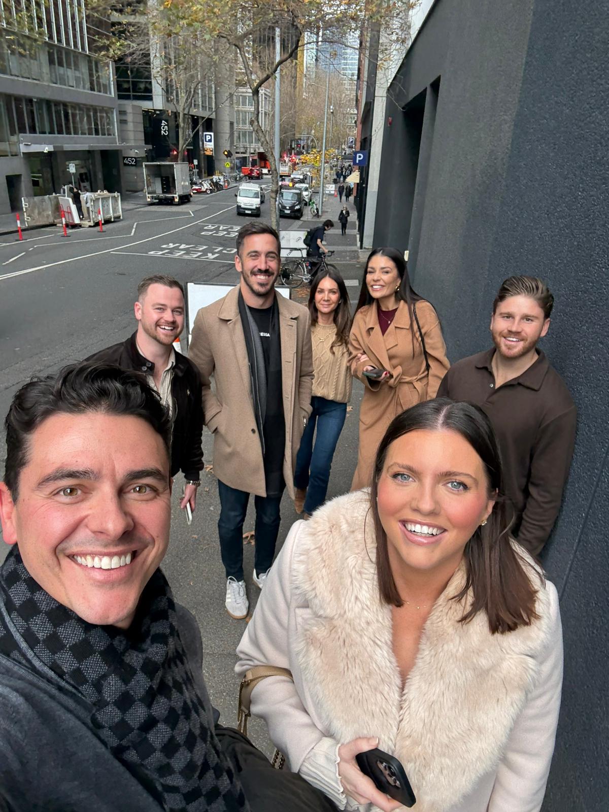 WHITEFOX Realestate